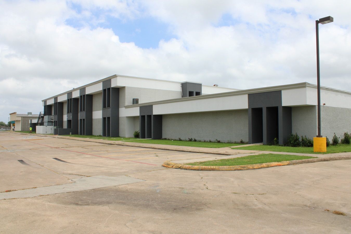 3501 Turtle Creek Dr, Port Arthur, TX 77642